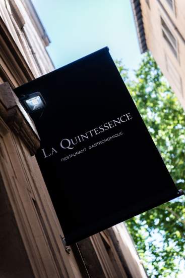 La Quintessence · Gourmet restaurant Lyon 1 · Sign